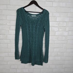 Maurices sweater‎
